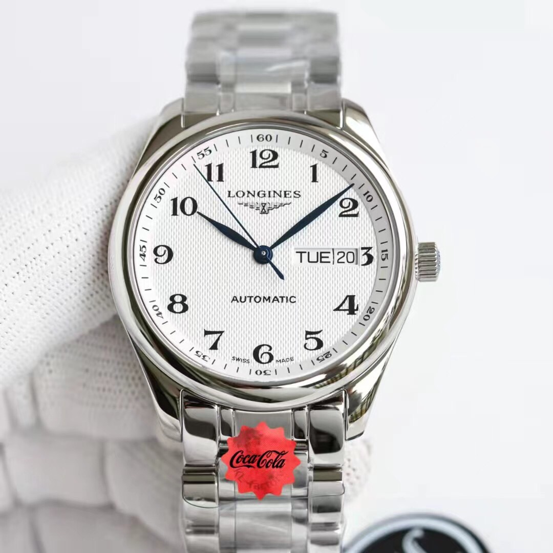 NO:726800,What are the characteristics of the KL factory’s end-of-year product, the ultimate version of the Longines Master Double Calendar l2.?  ① Equipped with the Asian ETA2836-2 automatic movement that is consistent with the genuine movement [Genuine model Cal.L636.5 movement] ② The literal wheat grain texture has been repeatedly corrected, and both the thickness of the texture and the overall color are perfectly restored to the original quality. ③ The entire watch details are molded with genuine products, and the accessories are perfectly interchangeable with the genuine products. The size is 38.5X11mm.  ④The strap part has been polished twice to give the edge a seamless and rounded texture. Great! KZ factory’s ingenuity and quality, focusing on Longines products, are constantly surprising. New and old customers are welcome to appreciate it, longines19860909KL工厂年末终极产品终极版浪琴名匠双日历l2.都有哪些特点？ ①搭载和正品机芯一致的亚洲ETA2836-2自动机芯【正品型号Cal.L636.5机芯】 ②字面的麦穗纹理经过反复修正,无论纹理的粗细还是整体颜色都是完美还原正品质感 ③整表细节均用正品开模,配件均和正品完美互换 ,尺寸为38.5X11mm ④表带部分经过二次精磨,让边缘部分呈现出浑然一体的圆润质感,赞! KZ工厂匠心品质,专注浪琴产品惊喜不断.欢迎新老客户的鉴赏,,longines,Watch