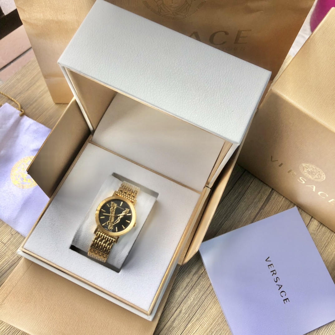 Часы Versace