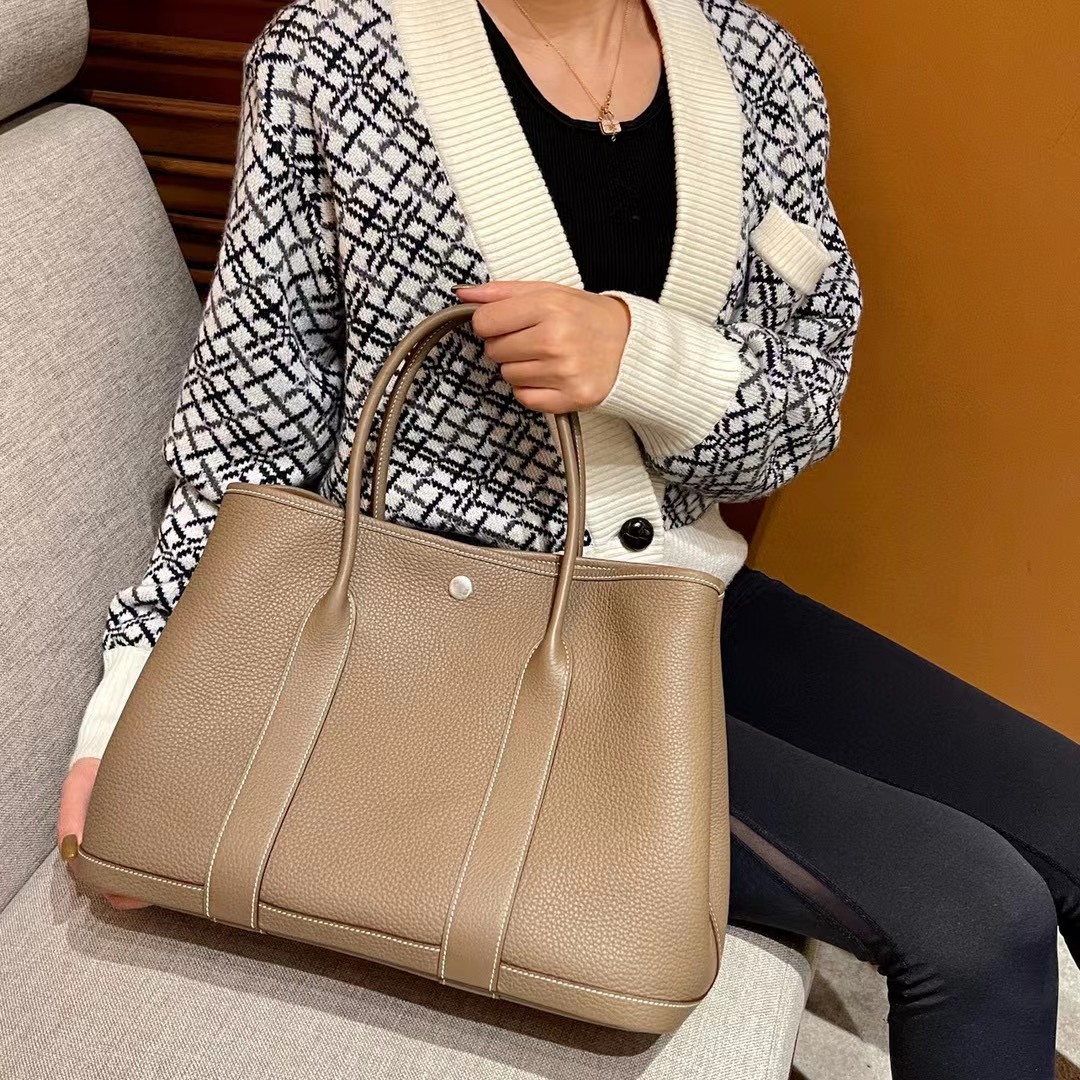 Elegant Leather Garden Party Tote Bag - Versatile & Spacious Design,ck18 6 a1644562243453 7176