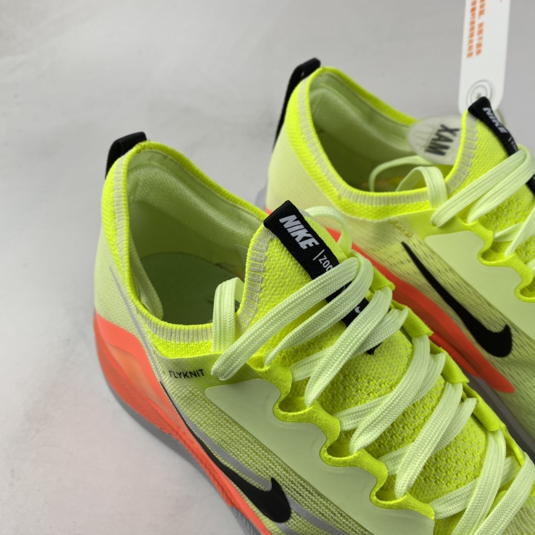P260 纯原版本 独家首发 超弹力大底 碳板加持 NIKE Zoom Fly 4 耐克男子超弹碳板跑步鞋 CT2392-700