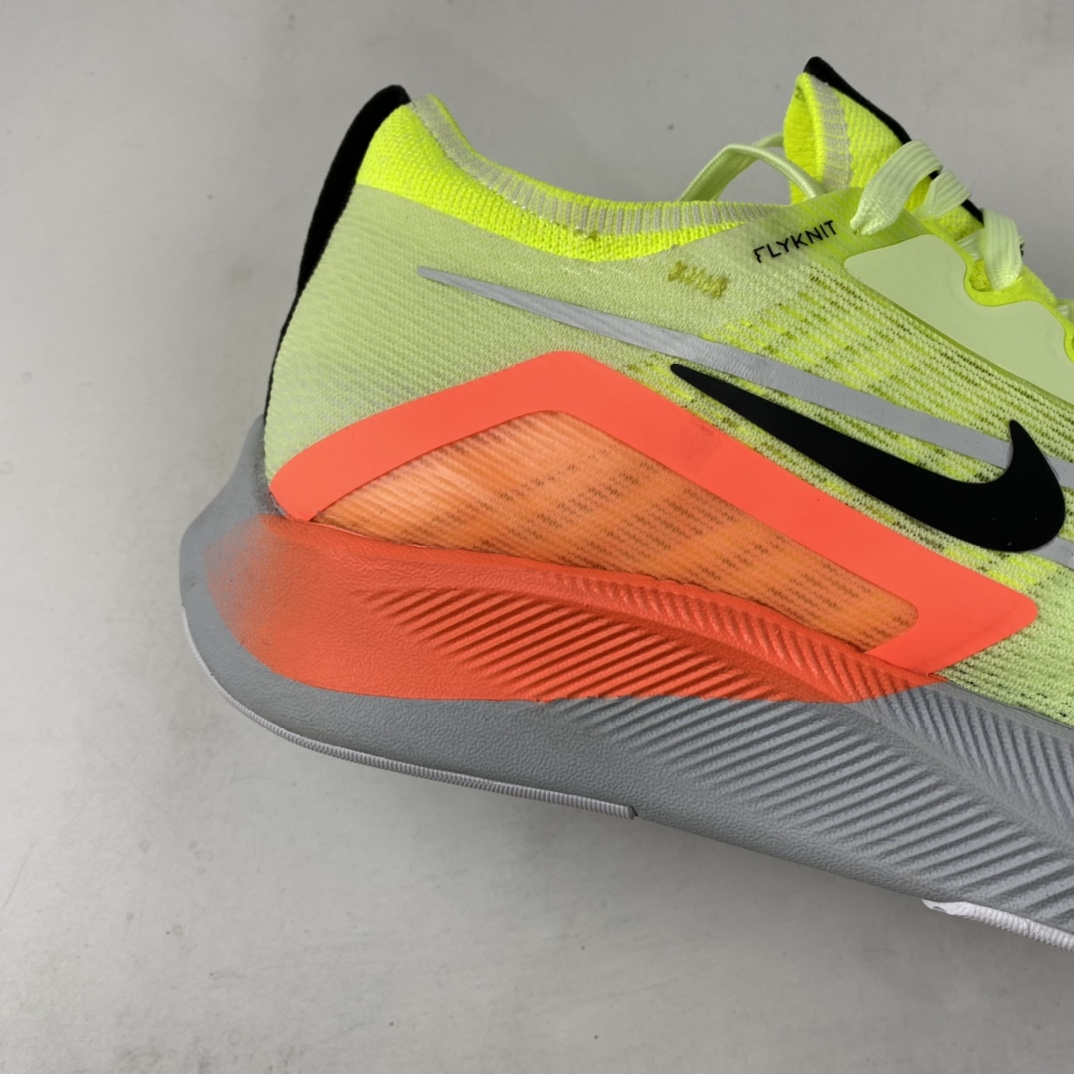 P260 纯原版本 独家首发 超弹力大底 碳板加持 NIKE Zoom Fly 4 耐克男子超弹碳板跑步鞋 CT2392-700