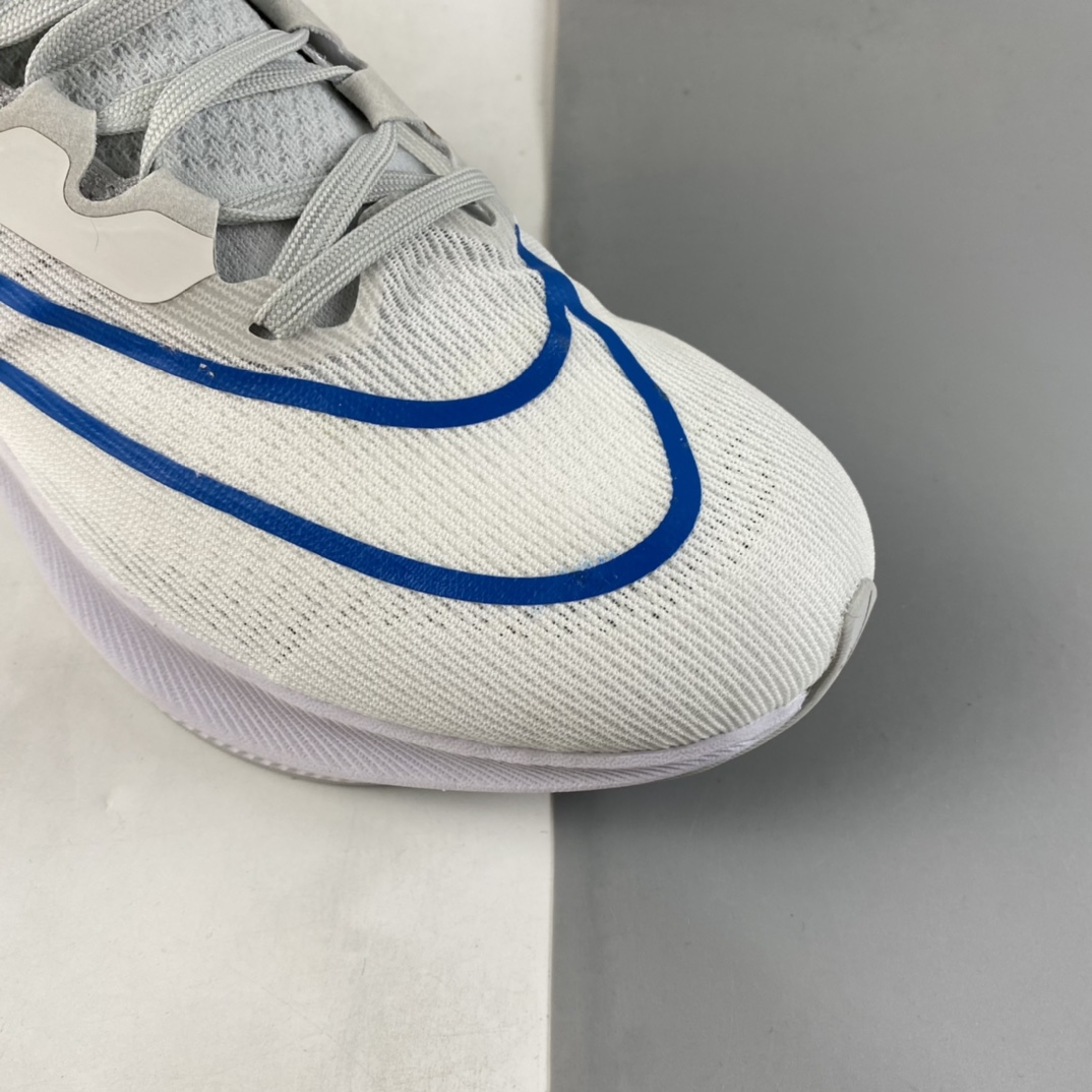 P260 纯原版本 独家首发 超弹力大底 碳板加持 NIKE Zoom Fly 4 耐克男子超弹碳板跑步鞋 CT2392-100