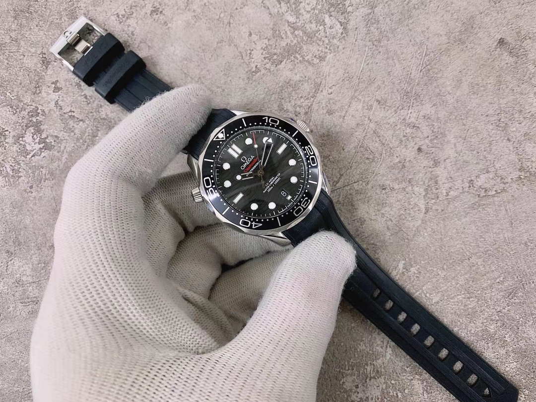 欧米茄 Omega  海马系列 全自动机械机芯