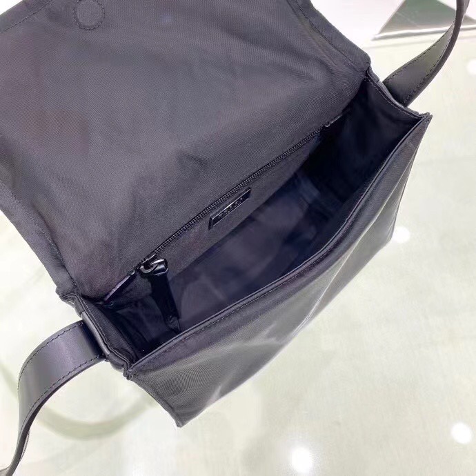 ブランド ミニ メッセンジャーバッグ 調節可能なレザーストラップ