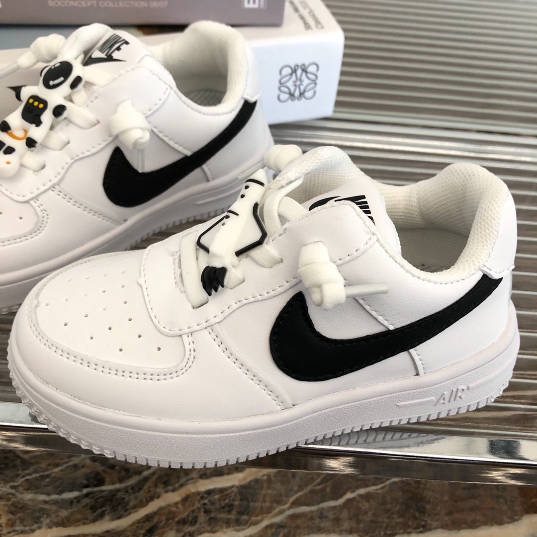 图片[4]-特价 空军一号宇航员可乐童鞋 尺码：26-37码 小朋友的太空梦，宇宙英雄宇航员绝对不能错过‼️ 这款我太喜欢了，小小宇航员太棒了❗️颜值天花板哪😎配色也是很清新很阳光❗️一脚蹬的，轻便好穿好打理💥-选品中心