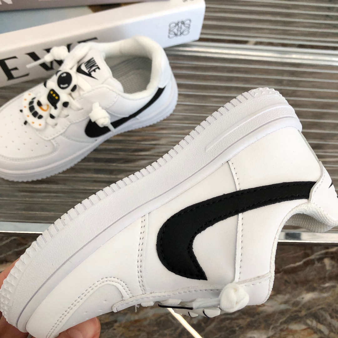 图片[6]-特价 空军一号宇航员可乐童鞋 尺码：26-37码 小朋友的太空梦，宇宙英雄宇航员绝对不能错过‼️ 这款我太喜欢了，小小宇航员太棒了❗️颜值天花板哪😎配色也是很清新很阳光❗️一脚蹬的，轻便好穿好打理💥-选品中心