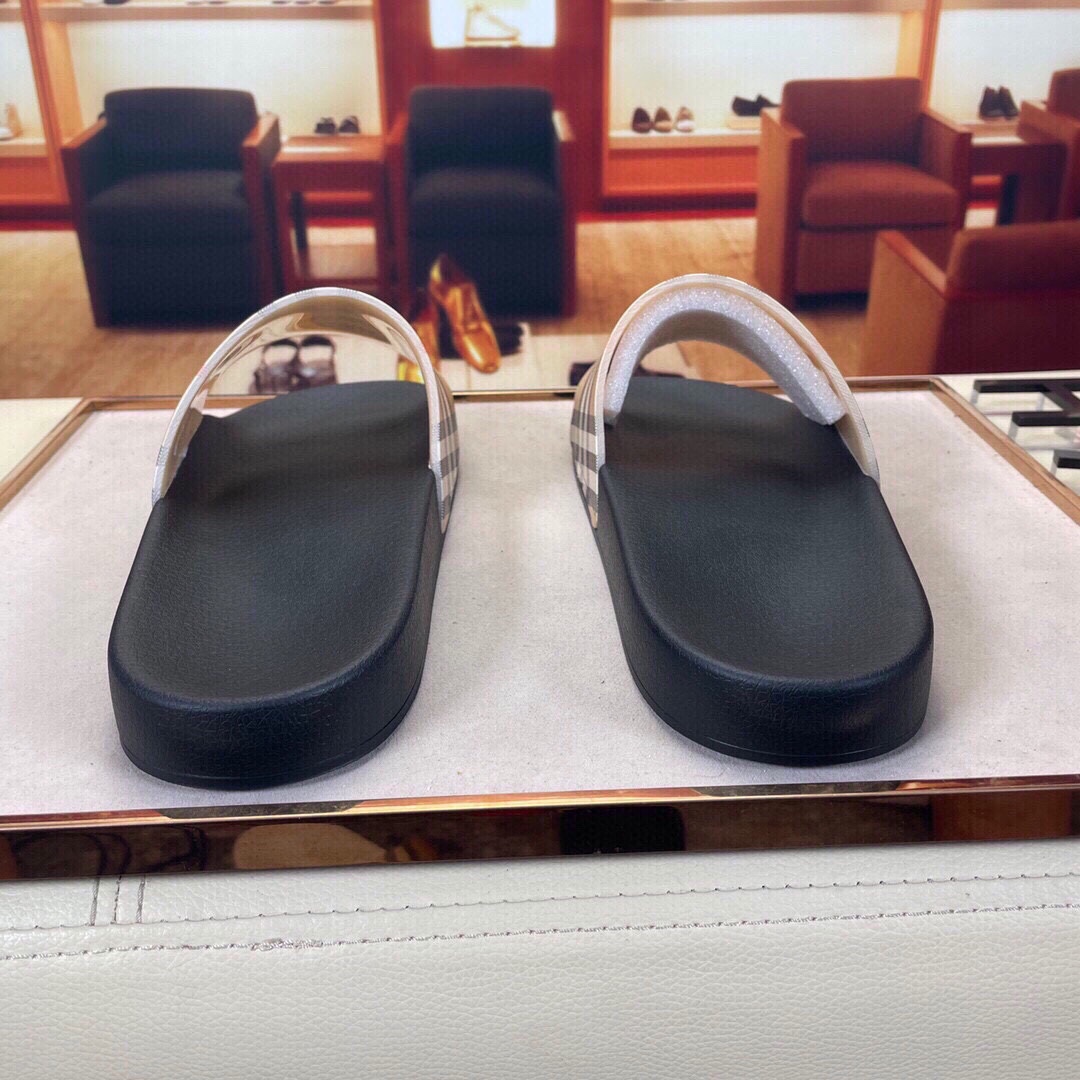 105 2022 verano Burberry Burberry clásico patrón de cuadros planos zapatillas zapatillas zapatillas 