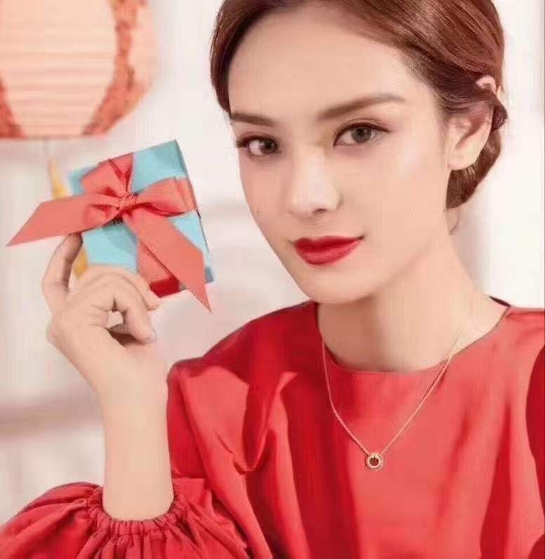 Tiffany & Co. NO.11蒂芙尼t系列白贝母项链