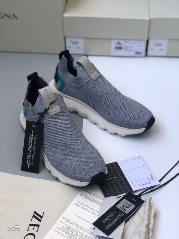 480ZZegna Zegna es sinónimo de estilo juvenil y a la moda.ZZegna está diseñado para el hombre modern