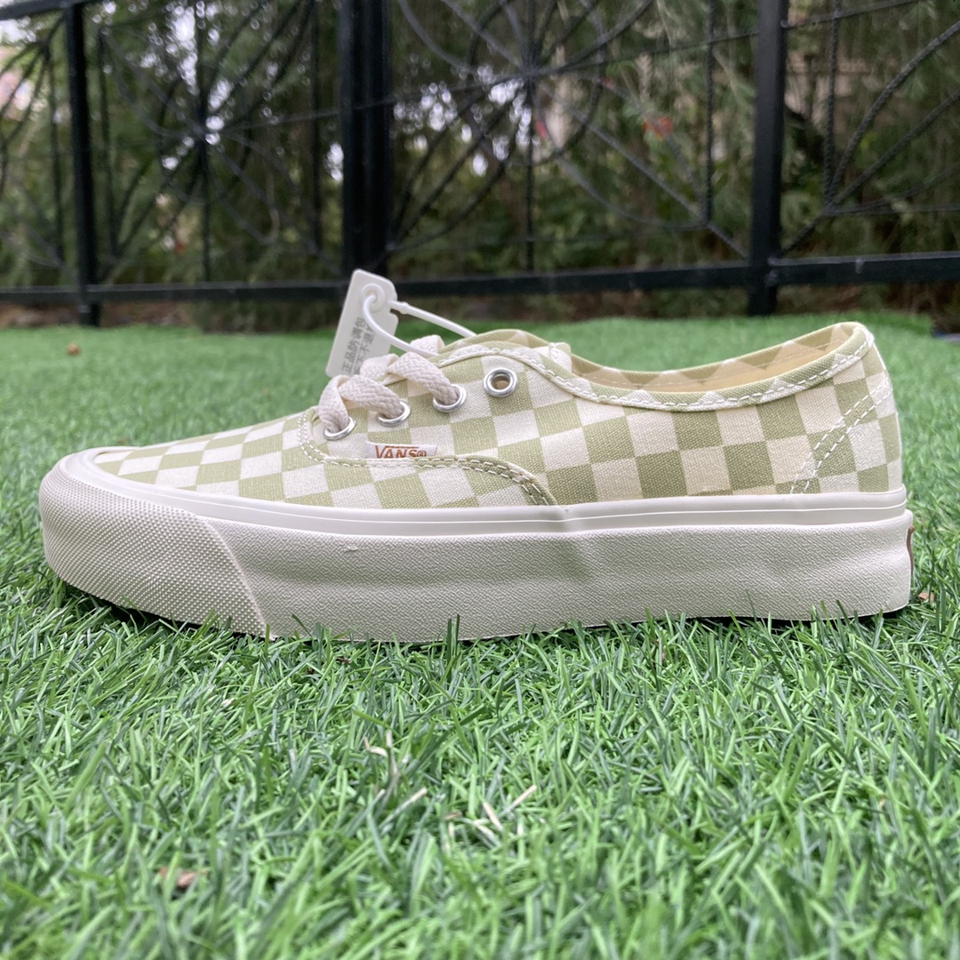 G0 开春Vans Authentic 安纳海姆系列 经典绿白棋盘格 棋盘格系列里面的天花板 呜呜呜 休闲 小清晰 质感拉满 时尚百搭 !美美哒工艺：硫化1：1