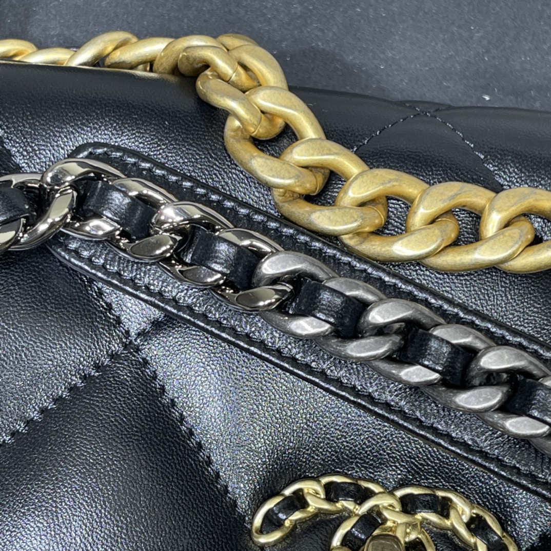Chanel 19 Bag Small Size 26cm Goat Skin Gold/Silver Hardware - Black 6 i1644668709 3594 4