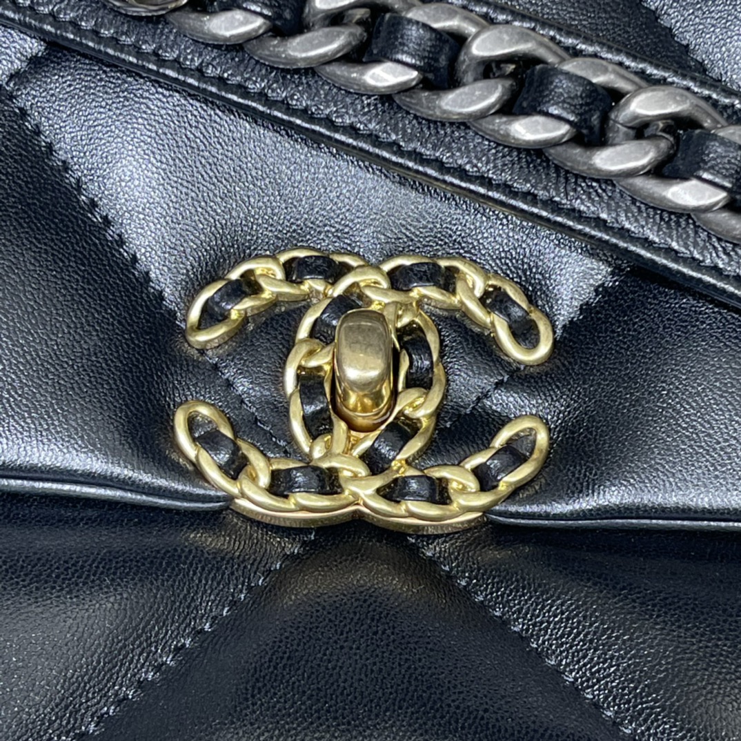 Chanel 19 Bag Small Size 26cm Goat Skin Gold/Silver Hardware - Black 7 i1644668709 5564 5
