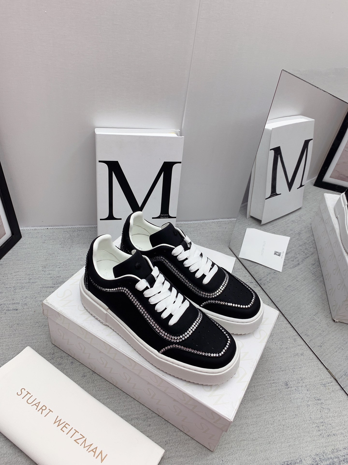 Stuart Weitzman 2022 Special Edition “Boiled Diamond Belt” Collection Summary