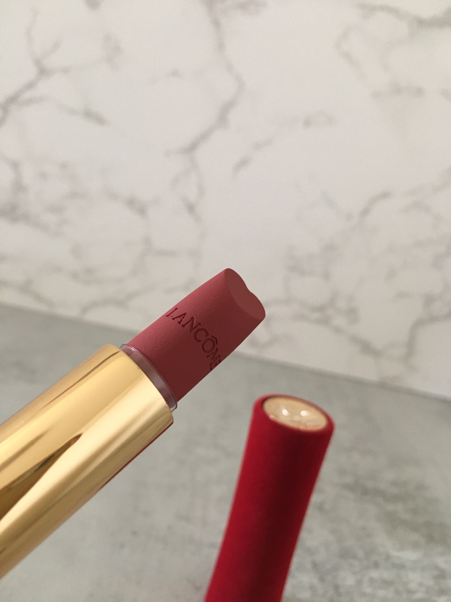 Lancome L'Absolu Rouge Drama Matte Lipstick - 121 Lucky In Love 5 i1644725273 8936 4
