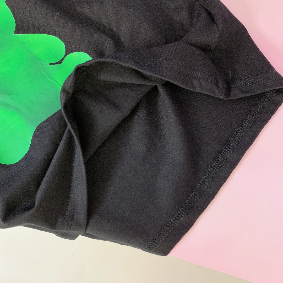 “BOTTEGA VENETA Kids’ Fashion: Cotton Sports Set with 3D Printing, No Glue, Sizes 110-160 Yards” - 图片 5