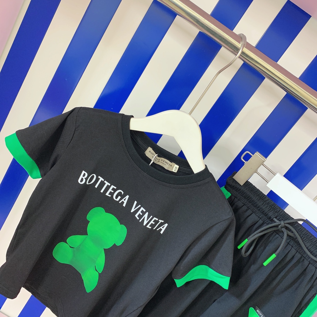 “BOTTEGA VENETA Kids’ Fashion: Cotton Sports Set with 3D Printing, No Glue, Sizes 110-160 Yards” - 图片 3