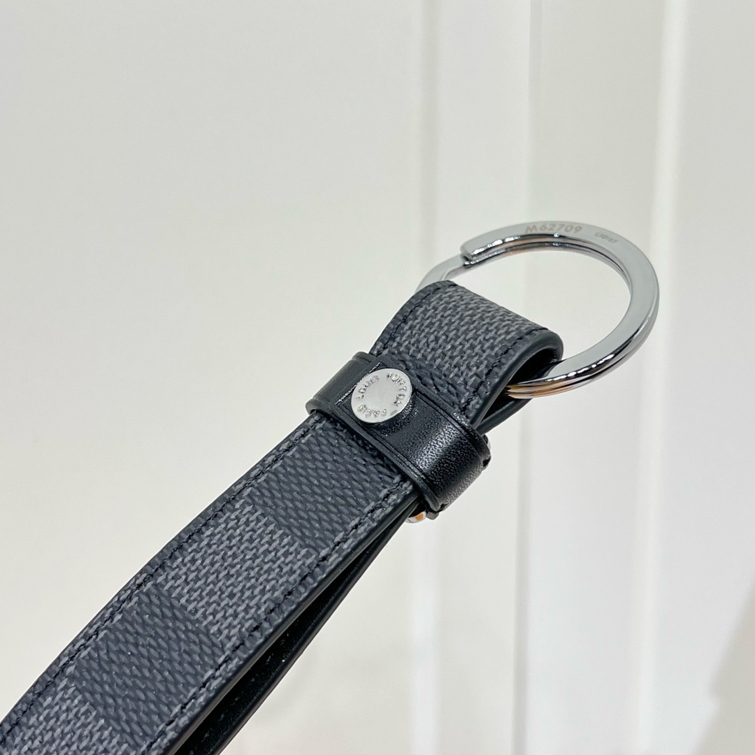 루이비통 키링 124597 Louis Vuitton Accessories 썸네일 이미지