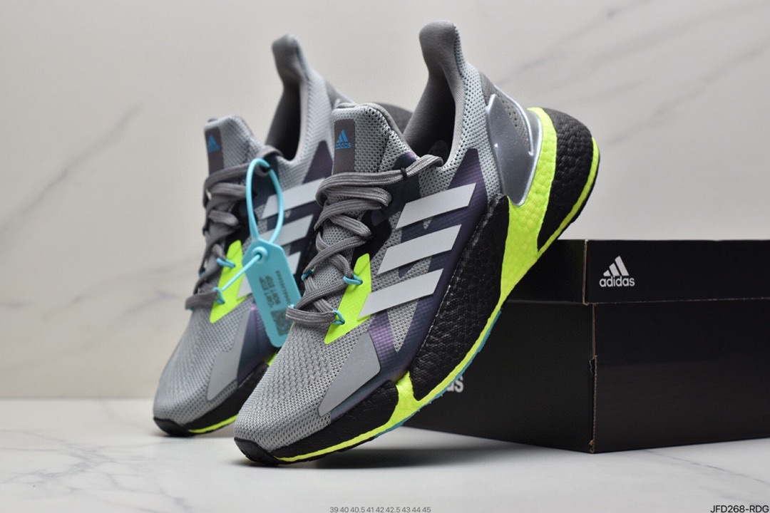 The overall shape of the Adidas Boost X9000L4 series is very speedy FY2348