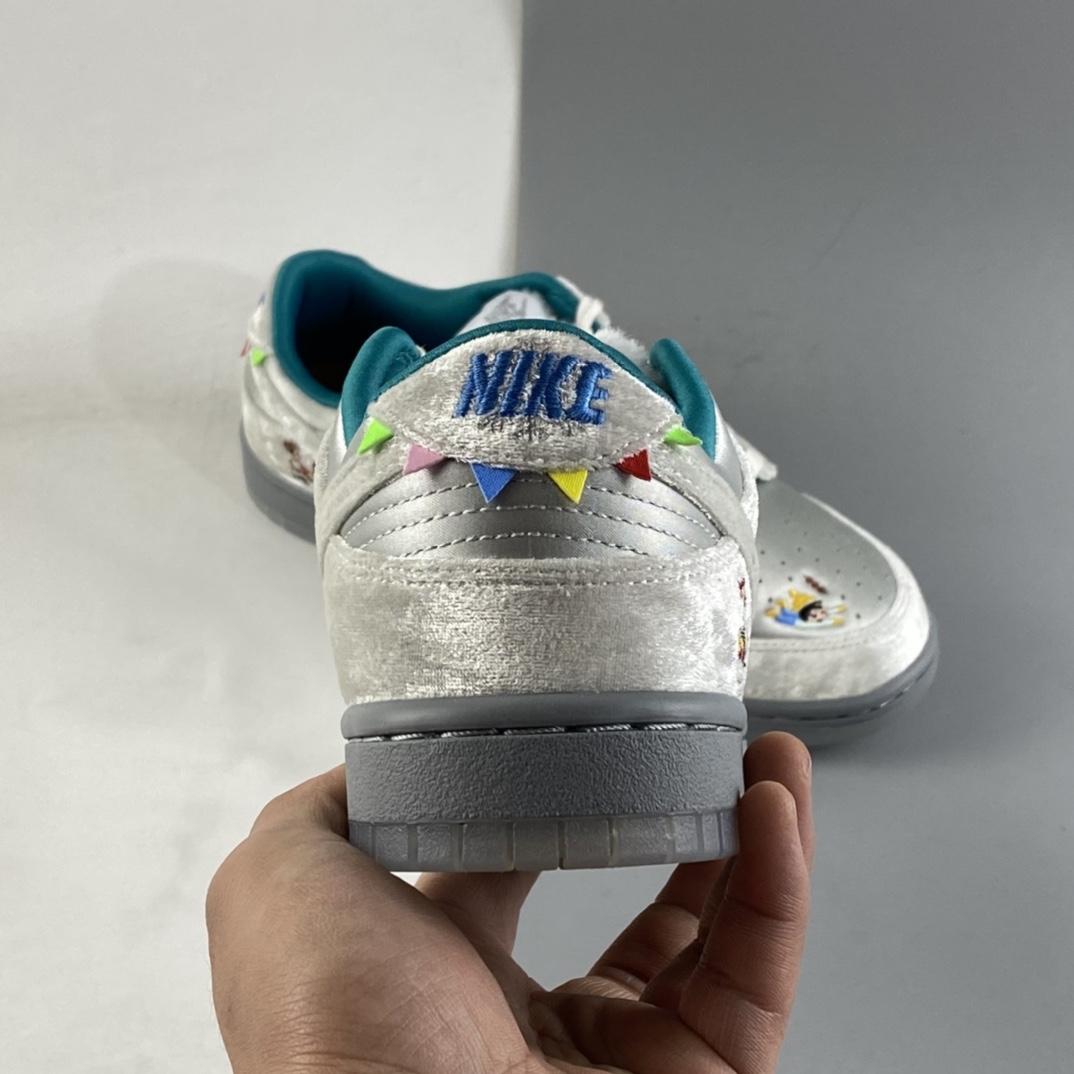 P380 NIKE Dunk Low ” Ice ” 冰雪节 低帮运动休闲板鞋 DO2326-001