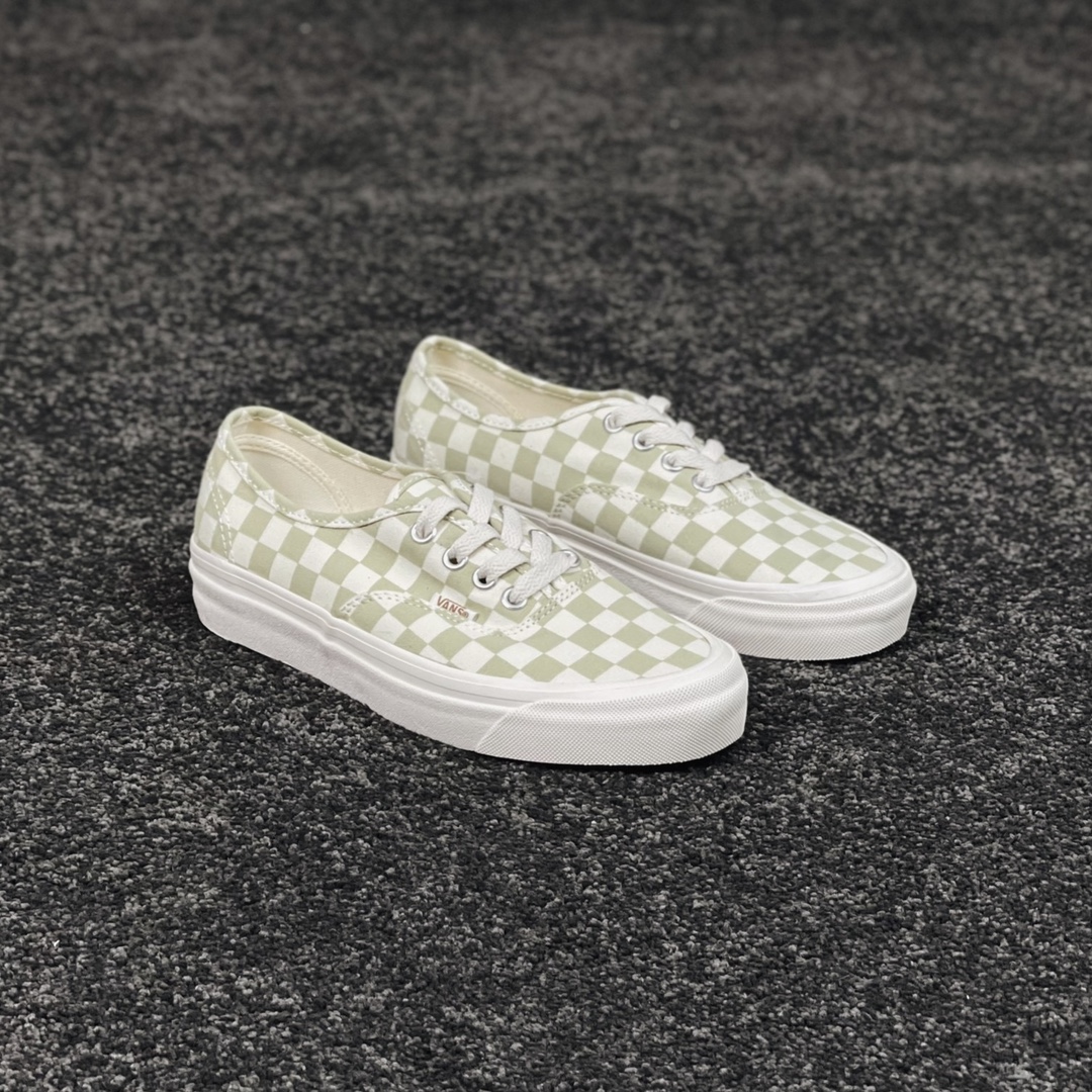 F5 开春Vans Authentic 安纳海姆系列 经典奶茶绿棋盘格 棋盘格系列里的天花板休闲小清新 质感拉满 时尚百搭 美美哒工艺：硫化1：1
