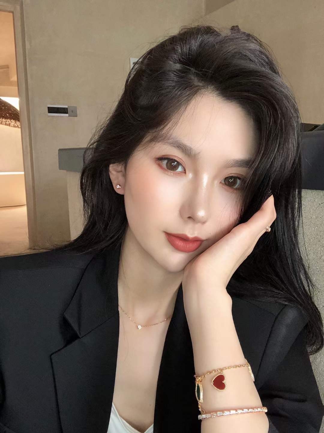 Cartier 飞碟耳钉上身参考