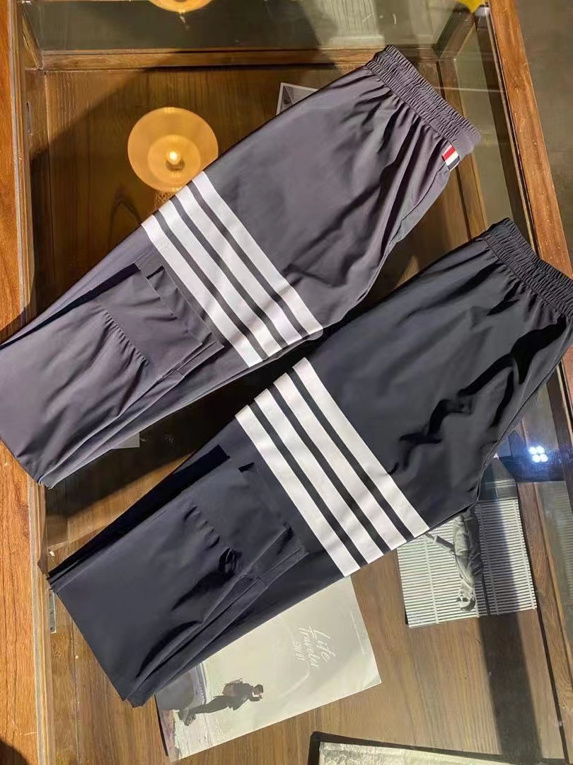 NO:152320,K21046 Spring and Summer New TB Tom. Classic 3-bar New casual pants, fabric upgrade, blue L-XXXL, gray two-color M-XXXL, alexander wang19860909K21046 春夏新款TB汤姆.经典3条杠新款休闲裤,面料升级,蓝色L-XXXL,灰色两色M-XXXL,,alexander wang,Men's clothing