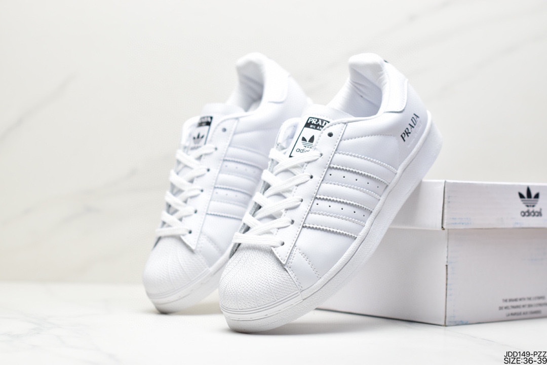 Adidas Superstar Classic Shell Toe Sneakers BB1428