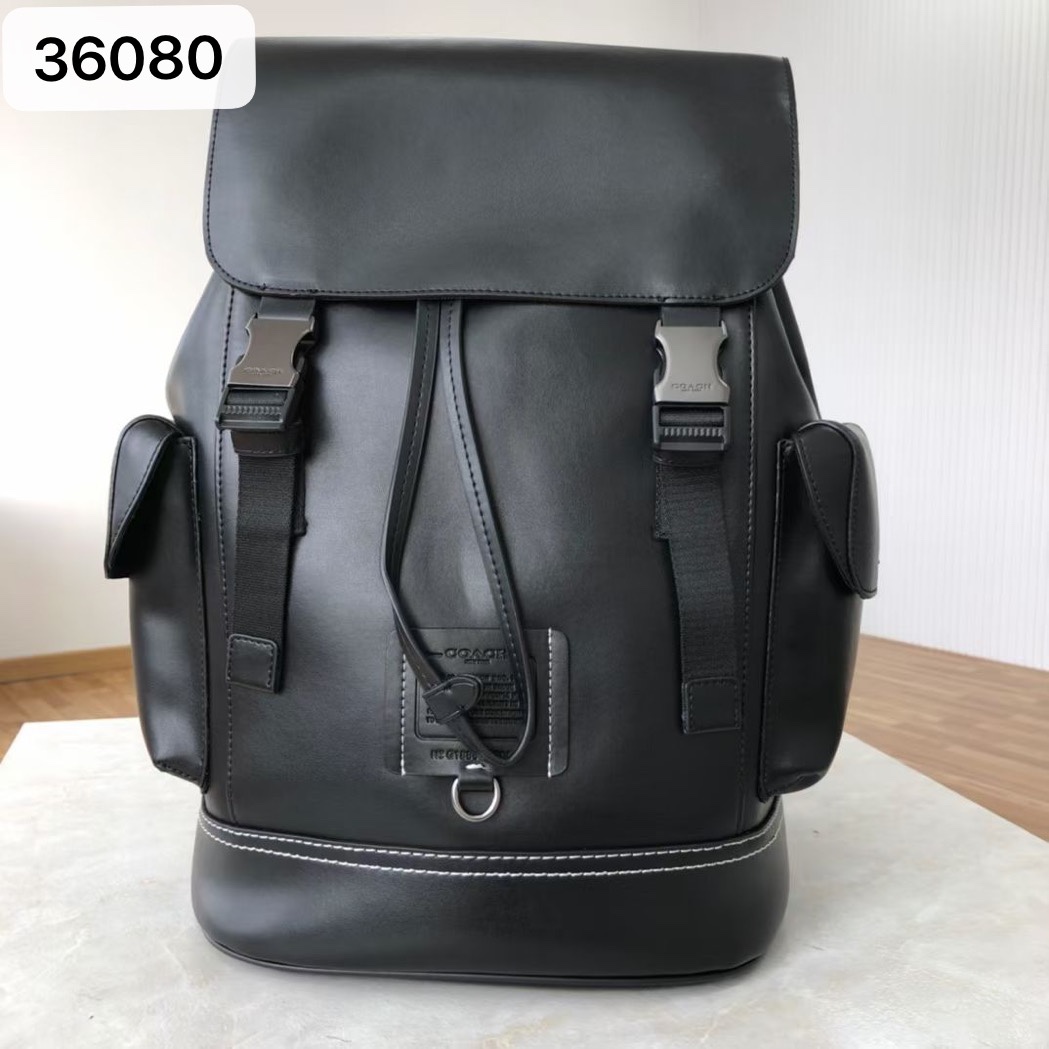Coach 36080 男士双肩包 全皮 内置拉链/手机/多功能袋 内置安全扣口袋 可存放一台38cm笔记本电脑