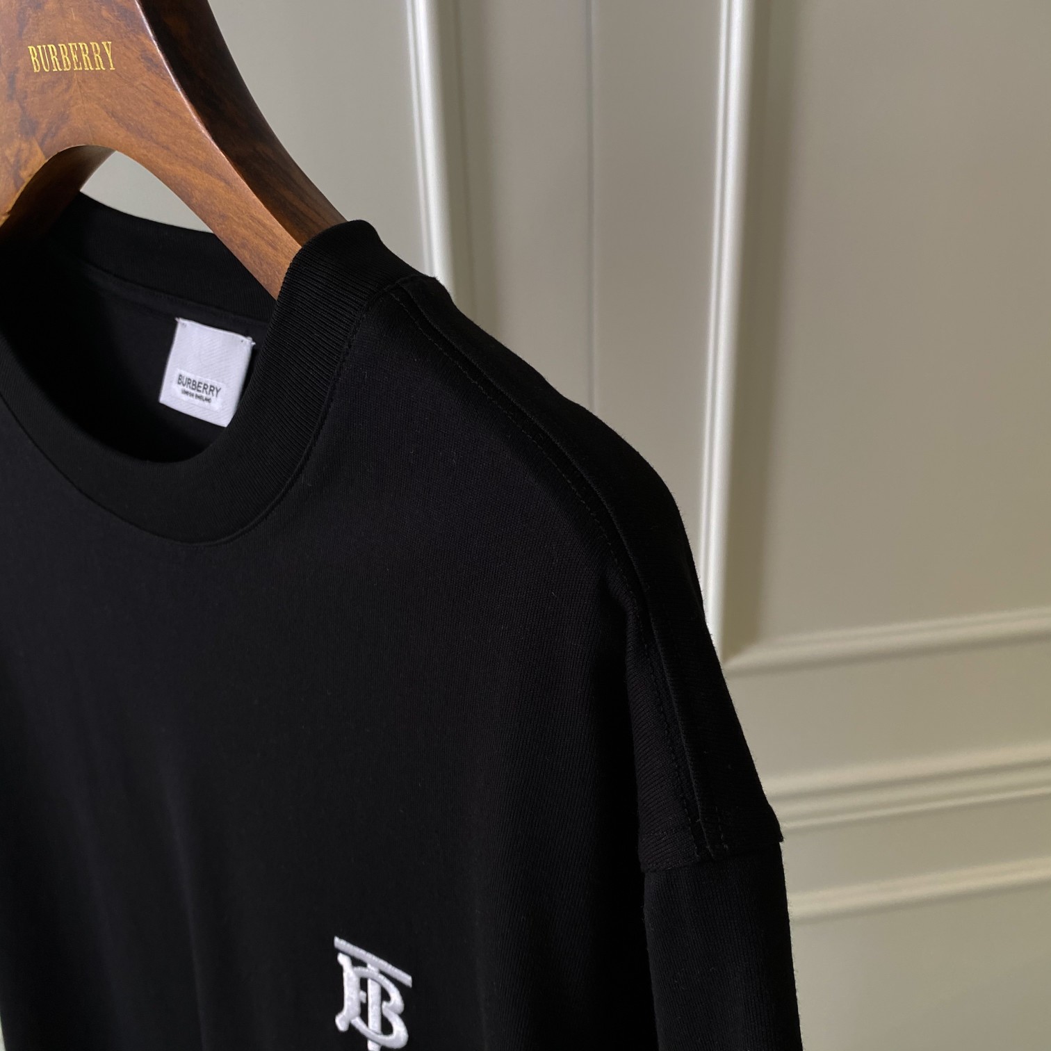 Burberry BBR 巴宝莉 专属标识刺绣图案棉质宽松 短袖T 恤