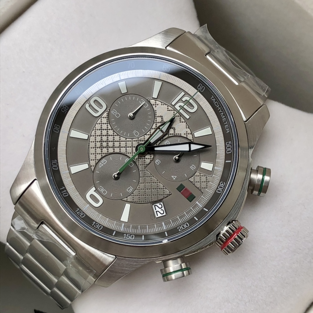 Часы Gucci