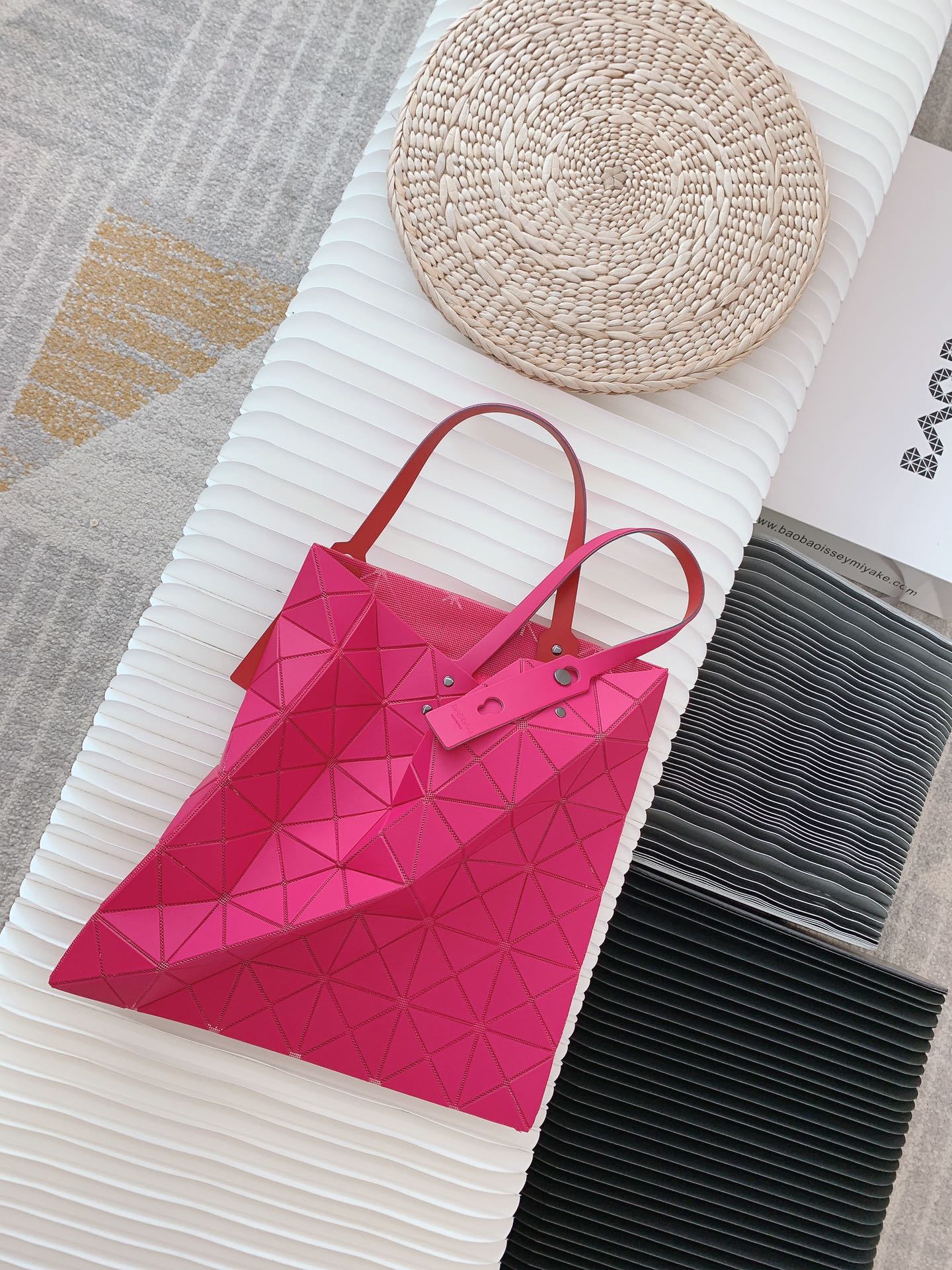 ISSEY MIYAKE三宅一生新系列手提袋0086