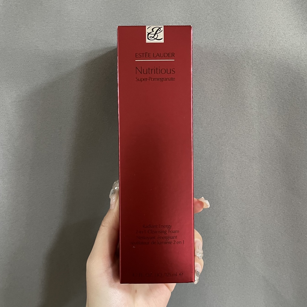 Estee Lauder Nutritious Super-Pomegranate Radiant Energy Cleansing Foam, 125ml 2 i1645002084 2518 0