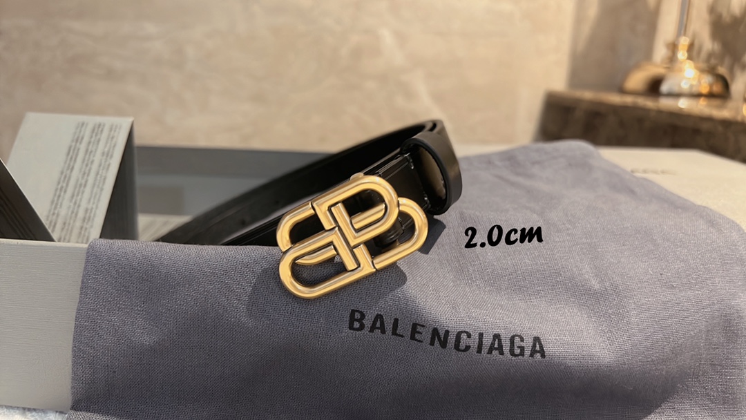 Balenciaga巴黎世家   锁扣BB腰带2.0cm
