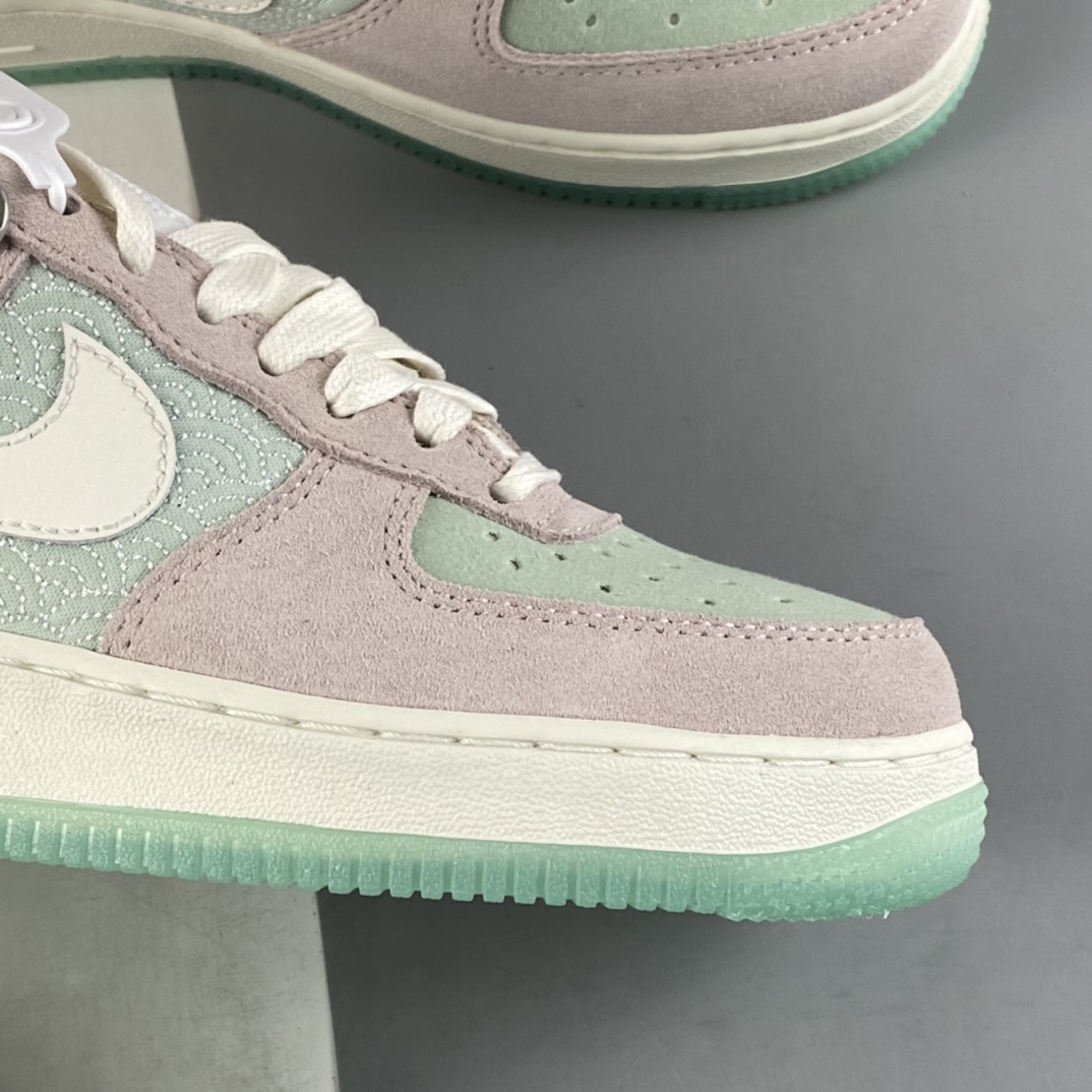 P240 NIKE Air Force 1′07 Low Lx ”Shapeless Formless Limitless” 虎年中国玉粉运动板鞋 DQ5361-011