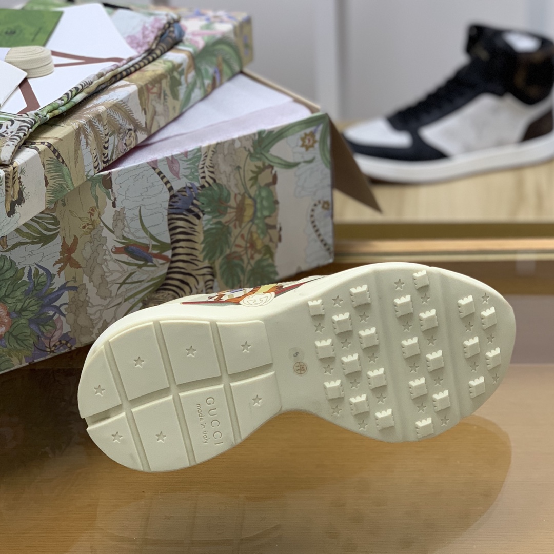 Gucci古驰  象牙色皮革【G家高版本】男女款复古运动鞋