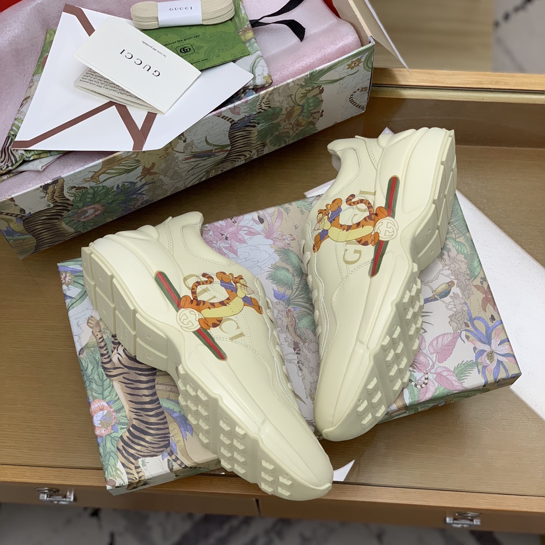 Gucci古驰  象牙色皮革【G家高版本】男女款复古运动鞋