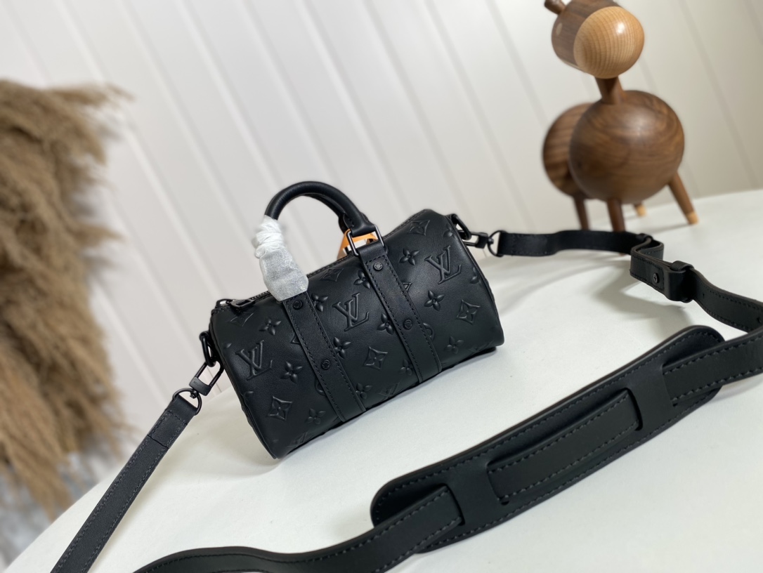 Louis Vuitton LV Keepall Buy
 Handbags Travel Bags Cowhide M57960