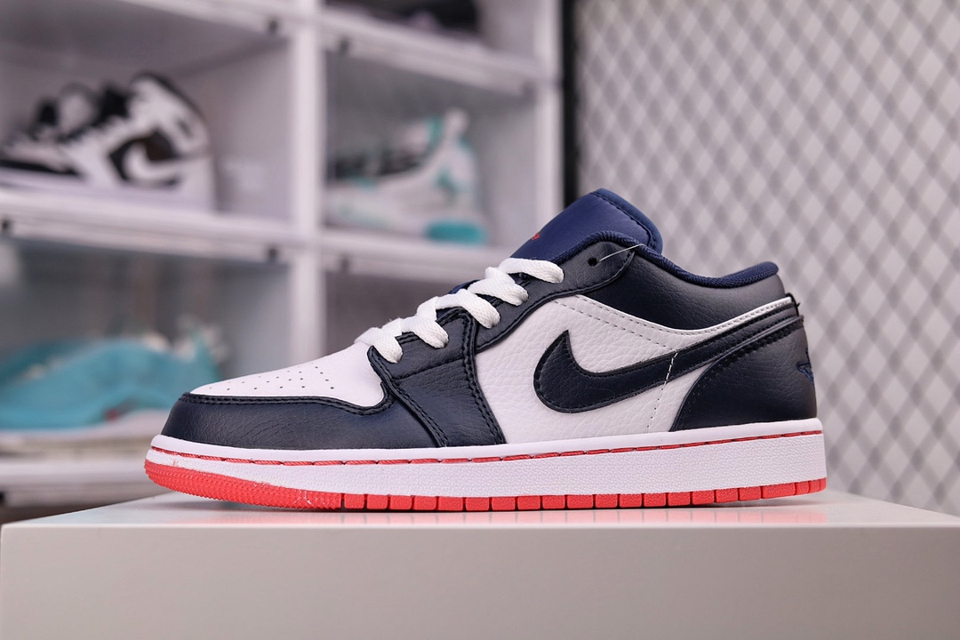 G0 全头层全头层Air Jordan 1 Low AJ1乔1低帮休闲板鞋原鞋原档案开发 原厂皮料 原档冲孔鞋头 正确满胶鞋垫 四线拉帮 原厂织唛标 鞋舌高弹海绵填充。