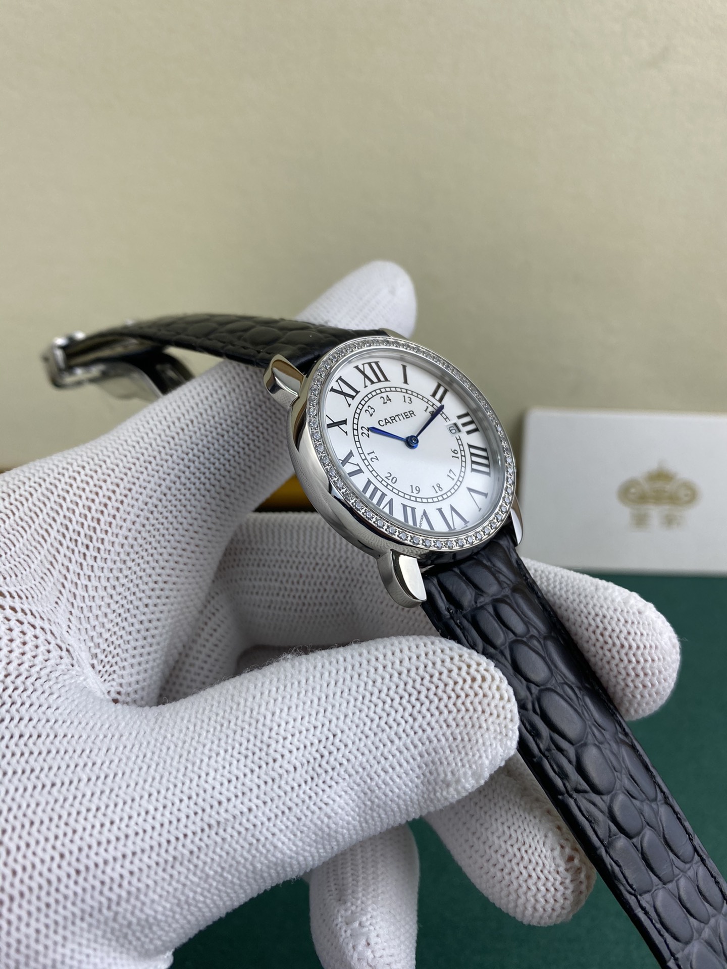 Cartier 皇家 卡地亚伦敦系列镶钻款