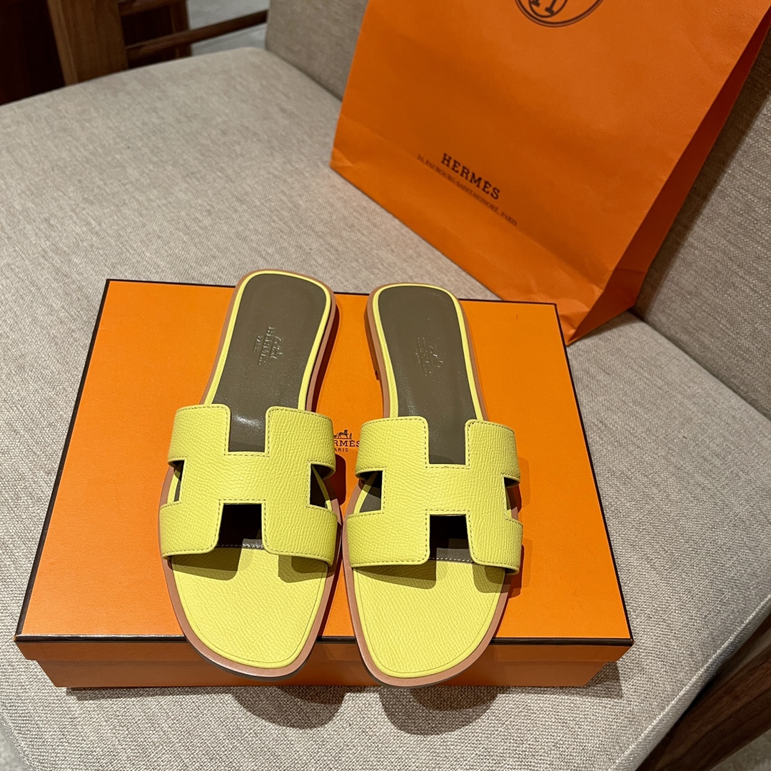 What Best Designer Replicas
 Hermes Shoes Slippers Lemon Yellow Sewing Epsom Summer Collection