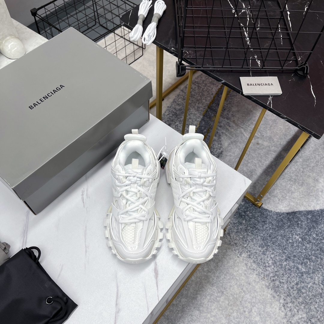 NO:165003,P top version Size: 36 37 38 39 40 41 42 43 44 45 The first release of the 3rd generation of Balenciaga # Balenciaga Track-s 3.0 Autumn series Winter series Official pre-sales have begun #Shoe sole uses PU TPU EVA rubber total glue meter 13 sets of tool grinding combinations The 15 plate partitions under the shoe are made of cowhide   imported fabric   3M reflective strips, dad shoes, balenciaga, cowhide19860909P顶版级本Size:36 37 38 39 40 41 42 43 44 45 巴世黎家3代首发# Balenciaga Track-s 3.0 秋系冬列 官预网售已经开始 #鞋采底用PU TPU EVA 橡共胶计13组具磨组合 鞋不面下15个板隔采用牛皮 进口布 3M反光条,老爹鞋,balenciaga,cowhide,Women's Shoes