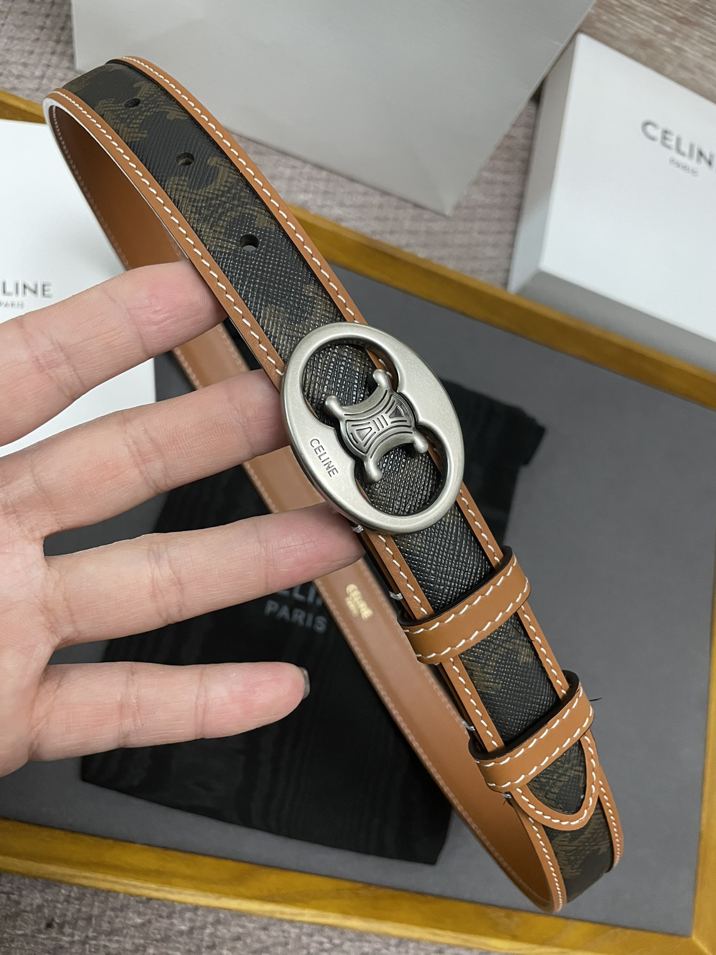 Céline Triomphe Top-Level Purchase: Gold Metal Pieces, 2.5cm Tie Buttons. - 图片 6