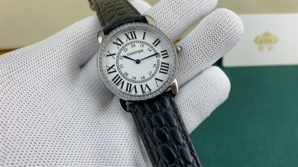Cartier 皇家 卡地亚伦敦系列镶钻款