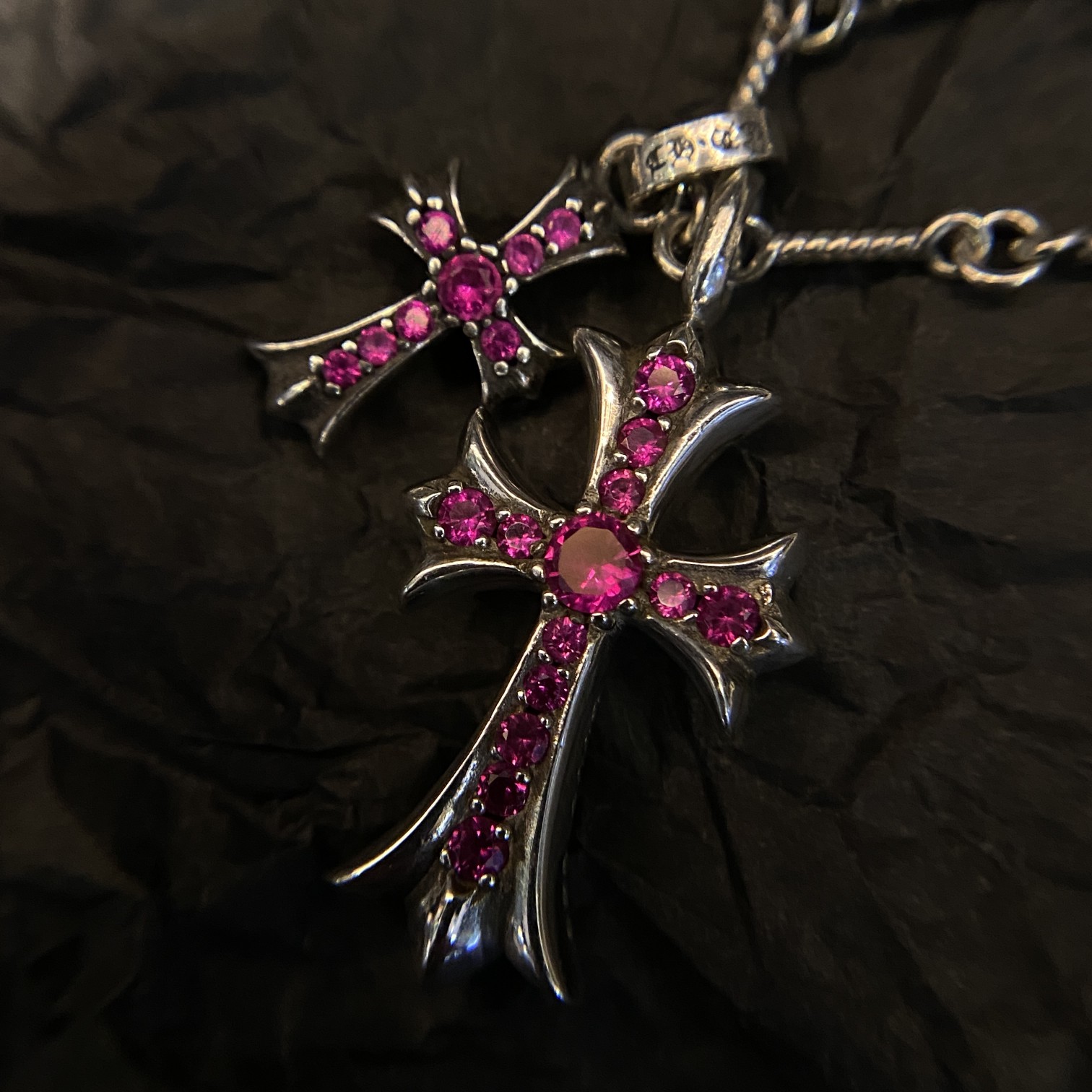 Chrome Hearts 𝐂𝐡𝐫𝐨𝐦𝐞 𝐡𝐞𝐚𝐫𝐭𝐬 克罗心红钻大小十字架项链