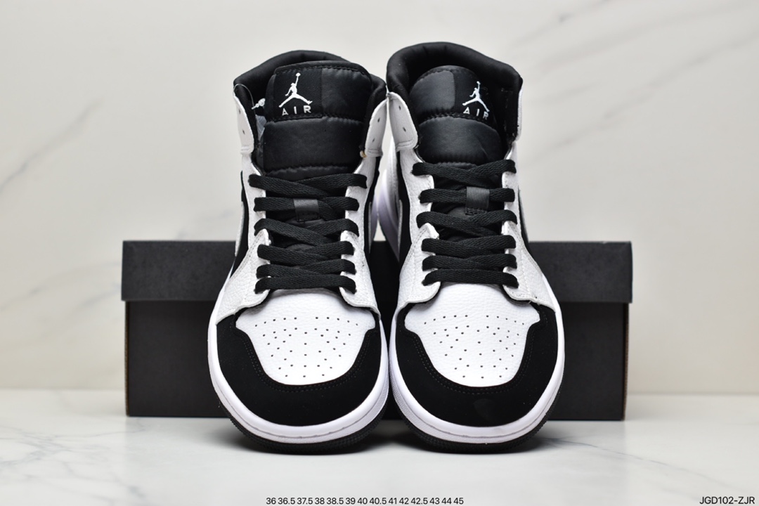 180 公司级 Air Jordan 1 Mid 黑白熊猫AJ1乔1中邦休闲板鞋 554724-113