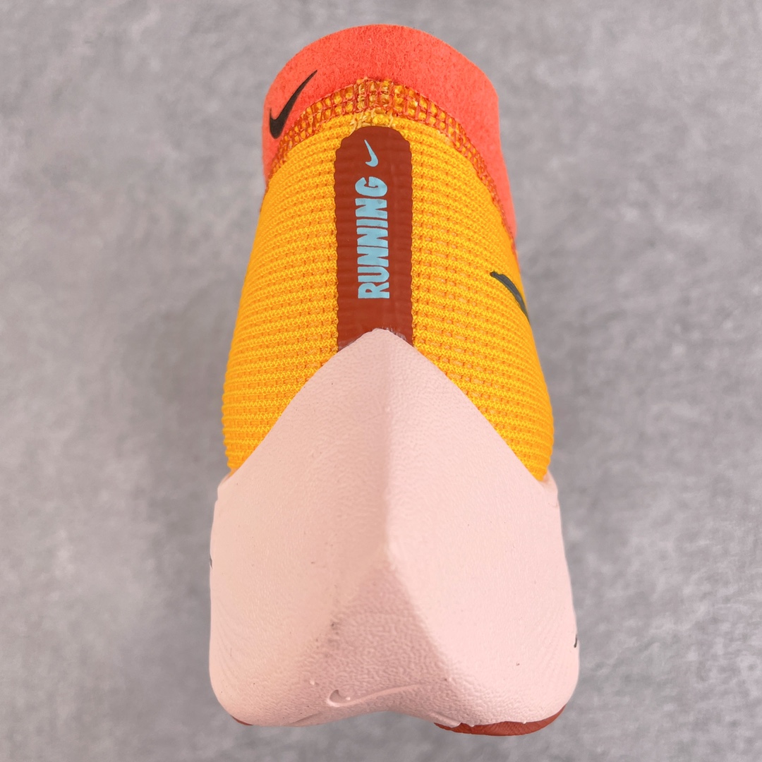 图片[8]-＃纯原福利 NK ZoomX Vaporfly Next% 马拉松一代跑鞋 鞋面使用了全新 Vaporweave 科技 这种类似蝉翼的材质相比 Flyknit 更加轻薄透气 非对称的鞋带系统和泡棉护垫的加入令舒适度更高 鞋头辅以超大的 Swoosh 点缀 再配上流线型外观设计 时尚感十足 尺码：36 36.5 37.5 38 38.5 39 40 40.5 41 42 42.5 43 44 44.5 45-选品中心