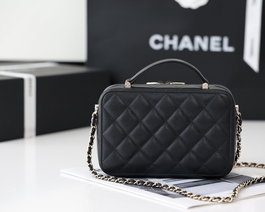 Chanel Navy BlueBlack Quilted Caviar Leather Medium CC Filigree Vanity  Case Bag Chanel  TLC