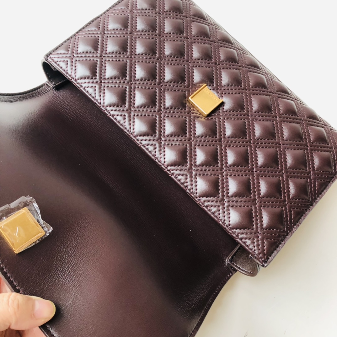 Tory Burch ～这是大号