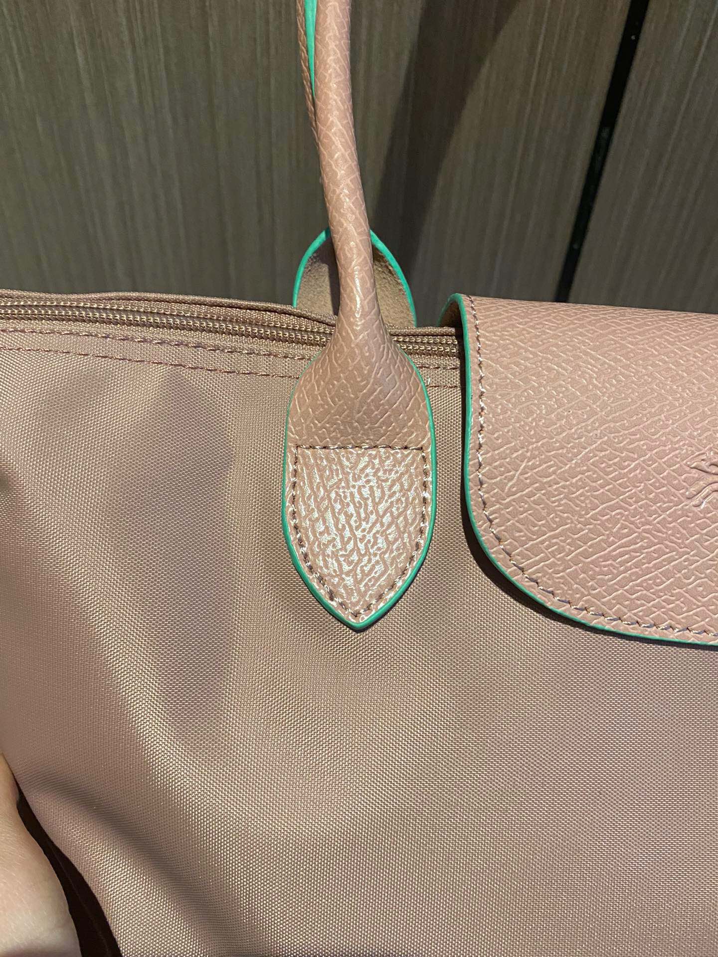 ⚠️ We have mentioned before about the leather material: ͏The leather is  - Comprehensive 3