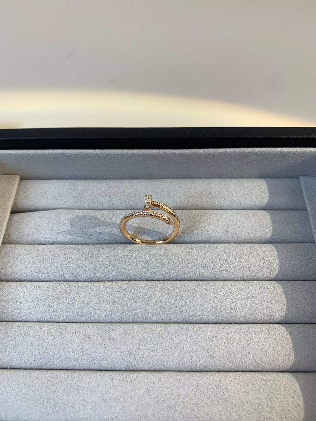 Cartier Cartier 卡地亚 钉子戒指 满钻款